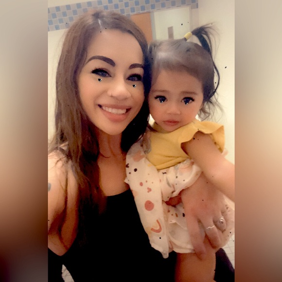 Meet your Posher, Lynn - Picture 2 of 15